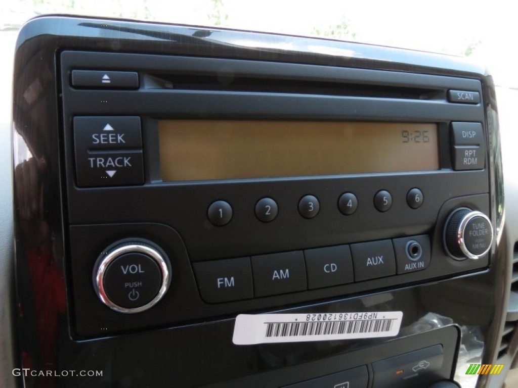 2013 Nissan Titan SV Crew Cab Audio System Photos