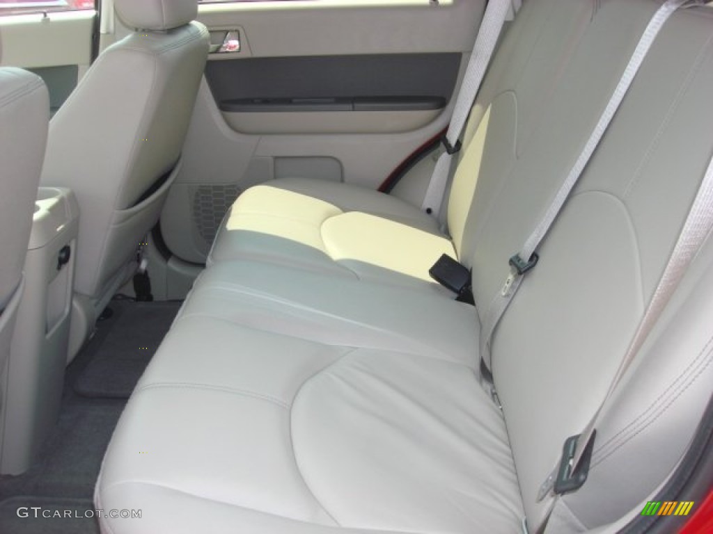 2010 Mariner V6 Premier 4WD - Sangria Red Metallic / Stone photo #10