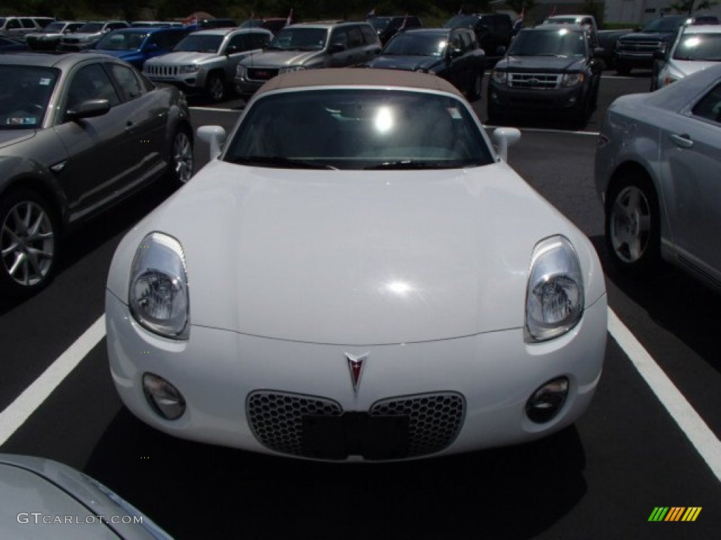 2007 Solstice Roadster - Pure White / Steel/Sand photo #2