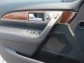 2012 White Platinum Metallic Tri-Coat Lincoln MKX FWD  photo #16