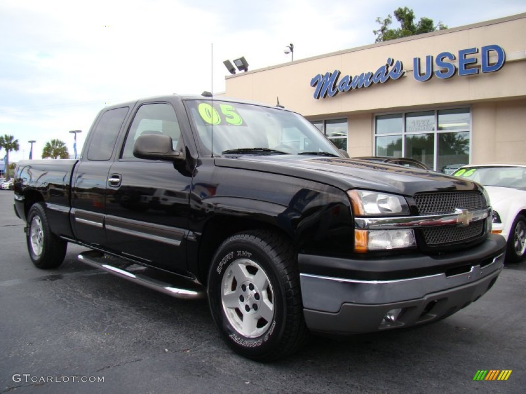 2005 Silverado 1500 LS Extended Cab - Black / Dark Charcoal photo #2