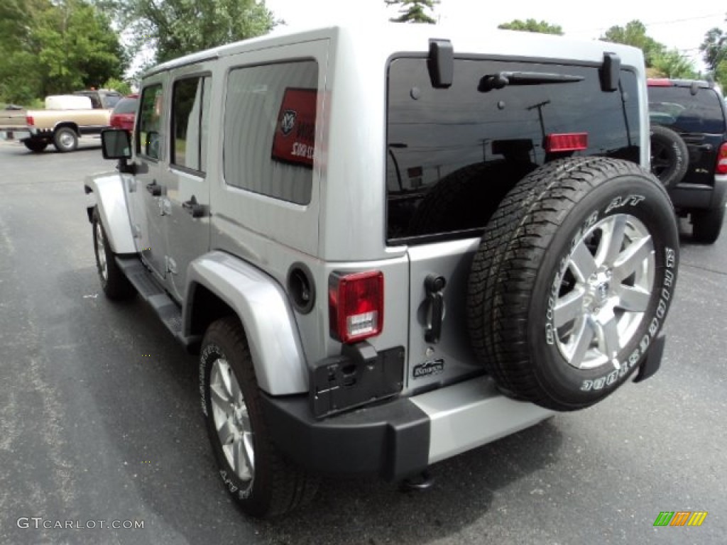 2013 Wrangler Unlimited Sahara 4x4 - Billet Silver Metallic / Black photo #3