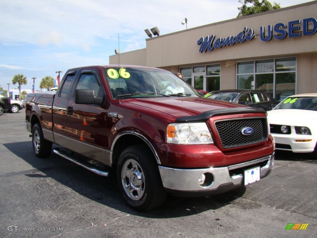 2006 F150 XLT SuperCab - Dark Toreador Red Metallic / Tan photo #2