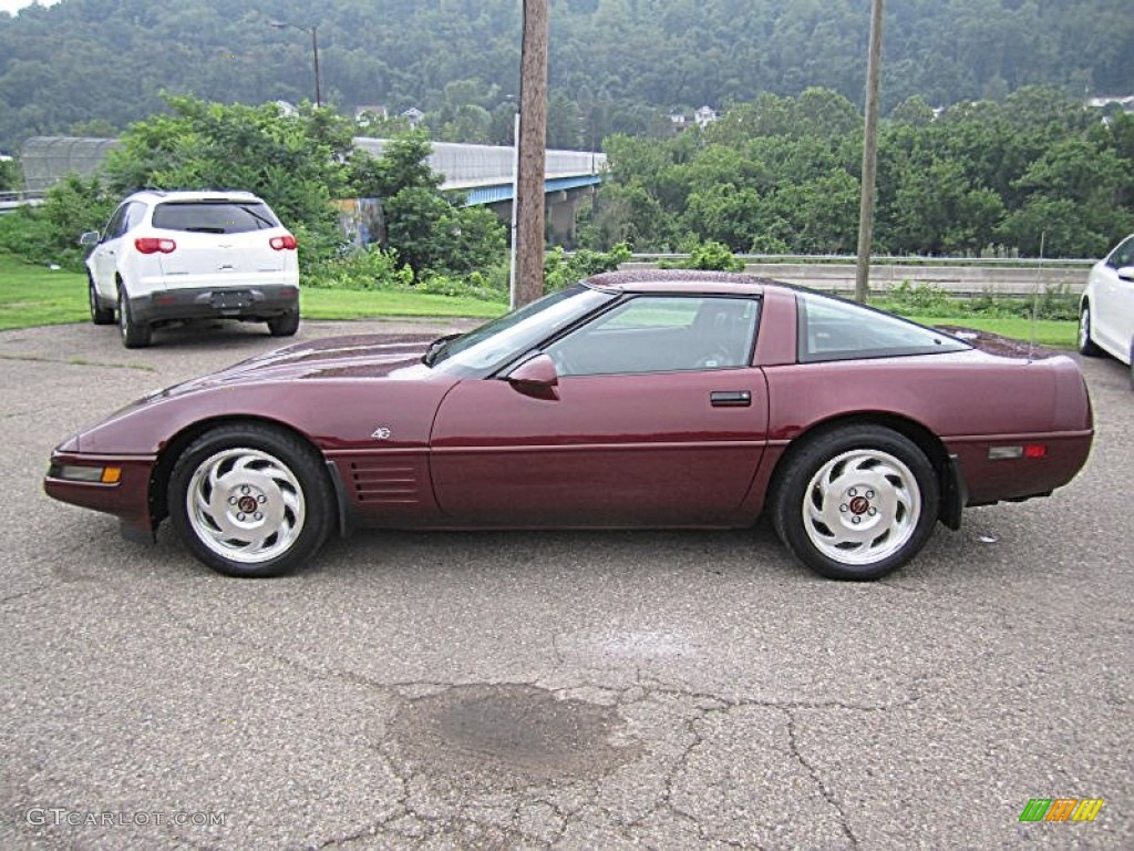 Ruby Red Metallic 1993 Chevrolet Corvette 40th Anniversary Coupe Exterior Photo #83676111