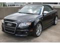 Phantom Black Pearl Effect - RS4 4.2 quattro Convertible Photo No. 33