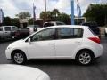 2009 Fresh Powder Nissan Versa 1.8 SL Hatchback  photo #5