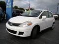 2009 Fresh Powder Nissan Versa 1.8 SL Hatchback  photo #27