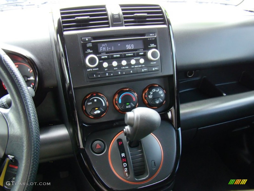 2008 Honda Element SC Controls Photos