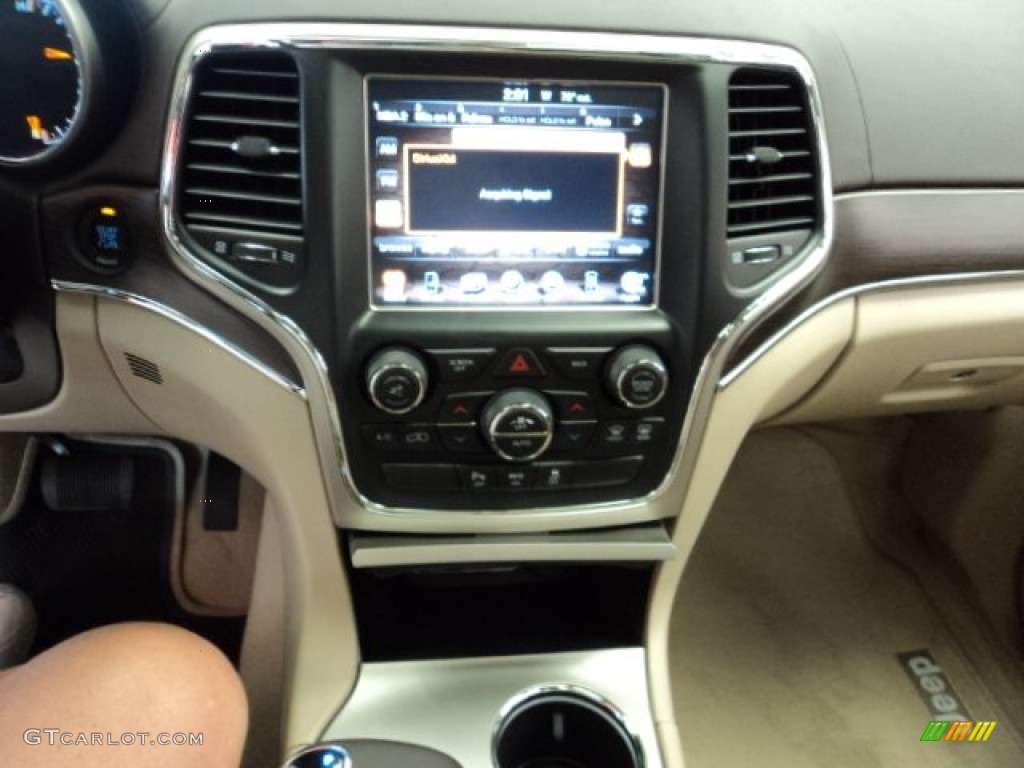 2014 Grand Cherokee Overland 4x4 - Bright White / Overland Nepal Jeep Brown Light Frost photo #6