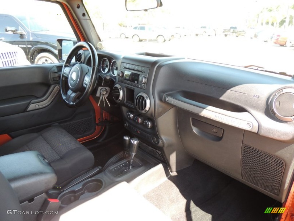 2011 Wrangler Sport 4x4 - Mango Tango Pearl / Black photo #6