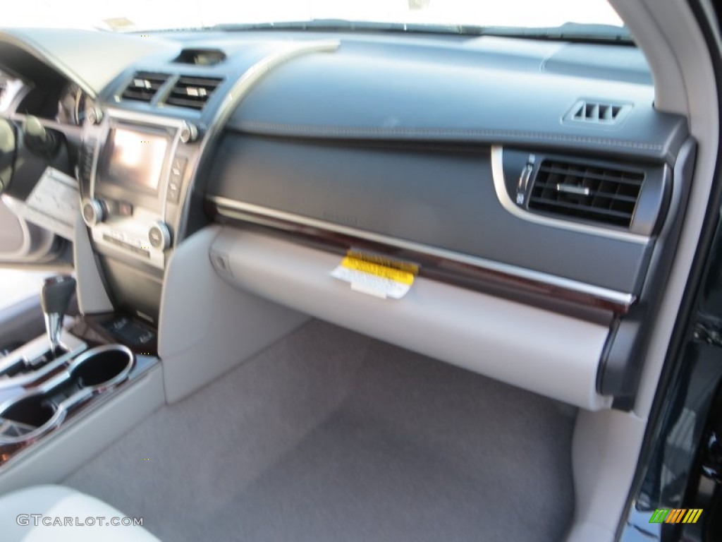 2013 Camry XLE - Cosmic Gray Metallic / Ash photo #16