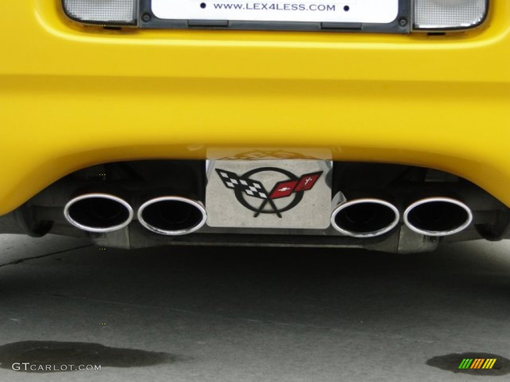 2004 Corvette Convertible - Millenium Yellow / Black photo #33