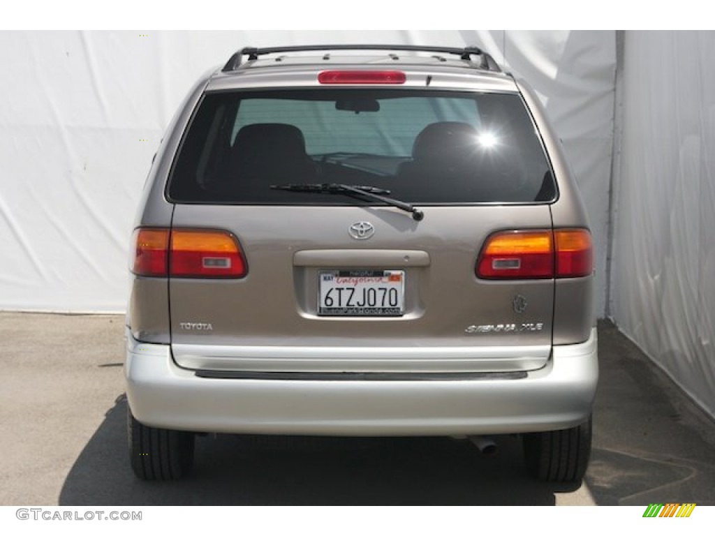 1999 Sienna XLE - Sable Pearl / Gray photo #10