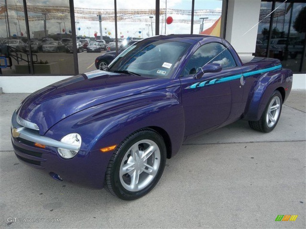Ultra Violet Blue Metallic 2004 Chevrolet SSR Standard SSR Model Exterior Photo #83688067