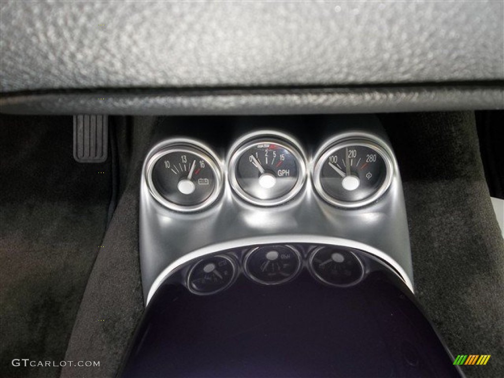 2004 Chevrolet SSR Standard SSR Model Gauges Photo #83688403