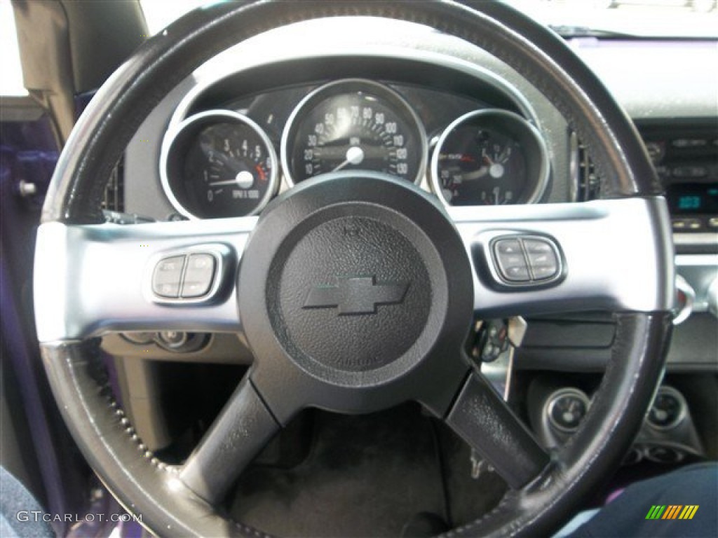 2004 Chevrolet SSR Standard SSR Model Ebony Steering Wheel Photo #83688463