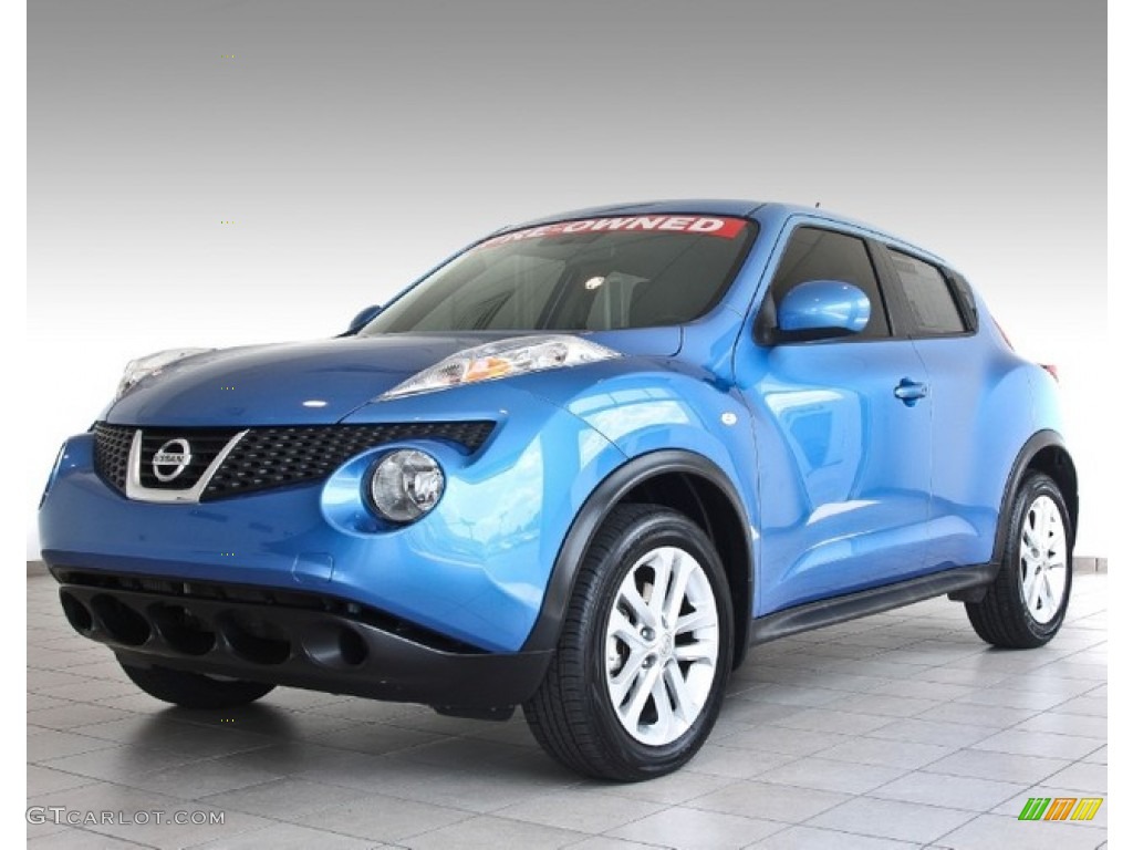 2011 Juke SV - Electric Blue / Gray/Silver Trim photo #1