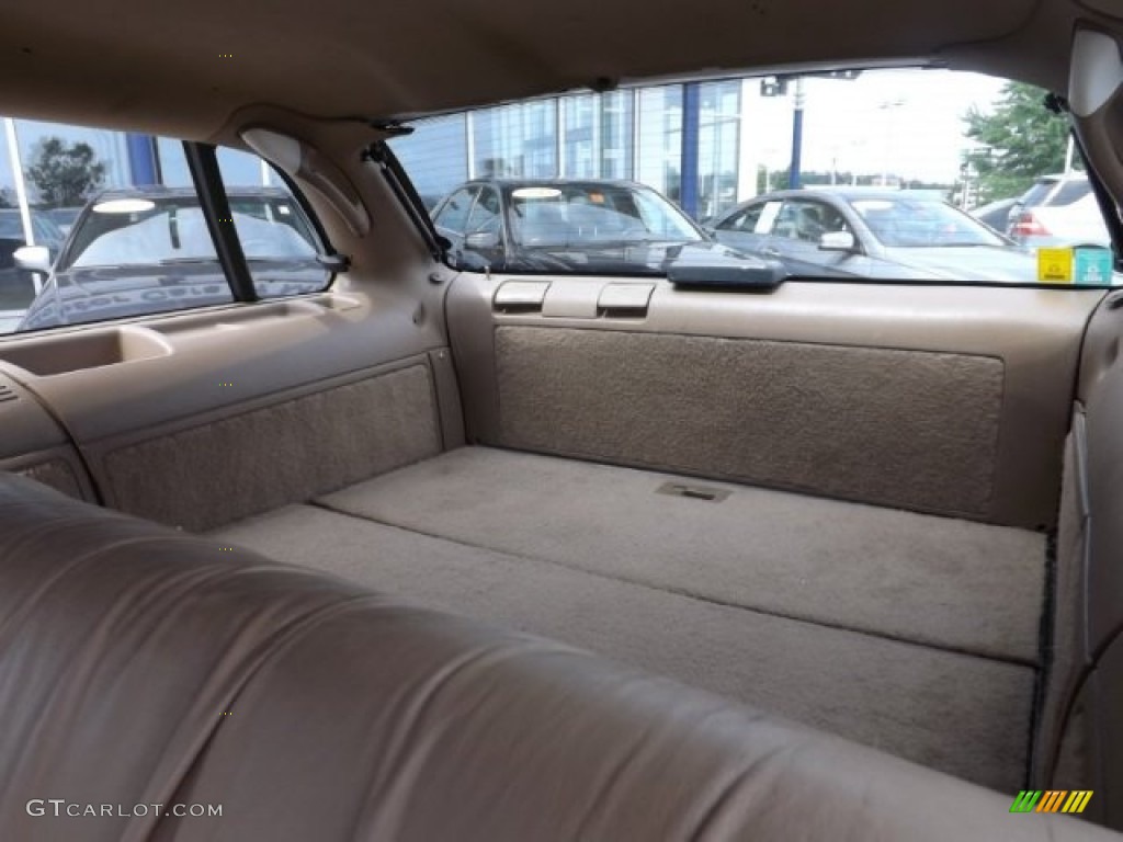 1996 Roadmaster Estate Wagon - Bright White / Beige photo #6