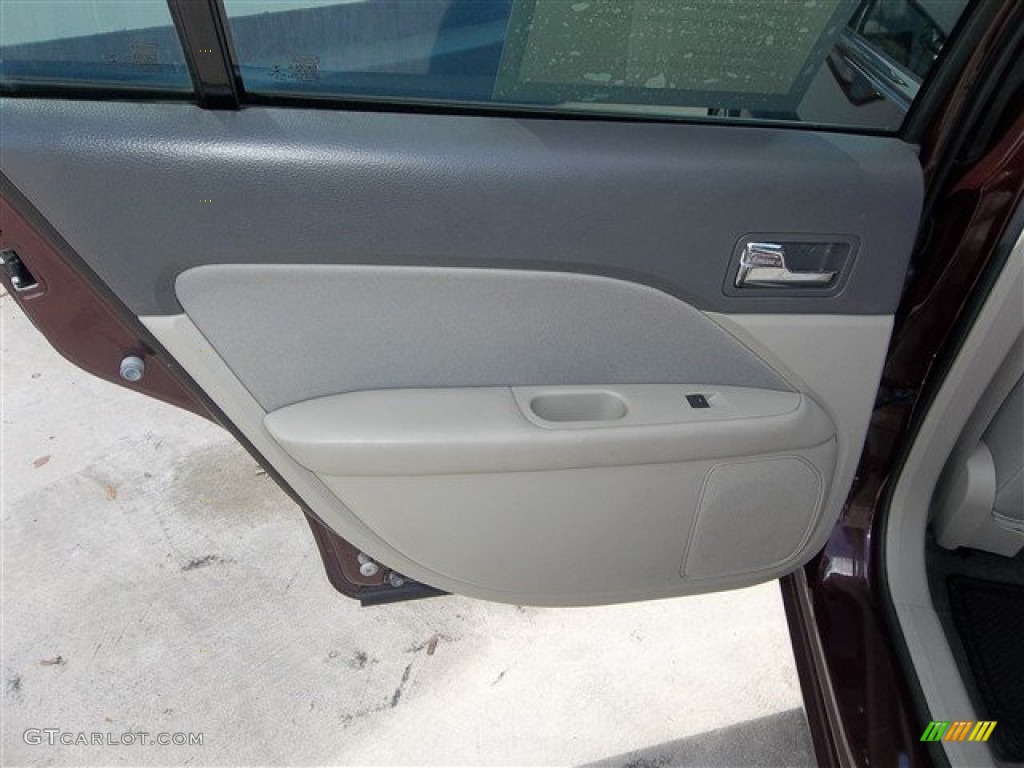 2012 Fusion SE - Bordeaux Reserve Metallic / Medium Light Stone photo #8