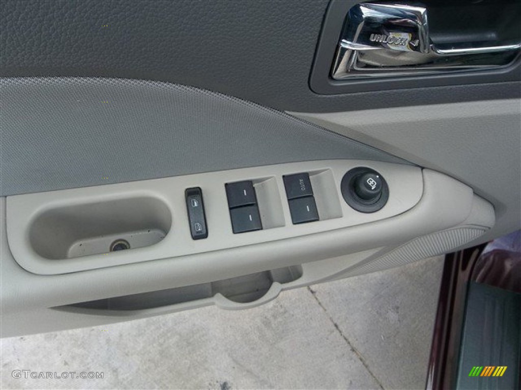 2012 Fusion SE - Bordeaux Reserve Metallic / Medium Light Stone photo #16