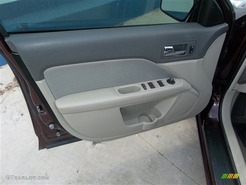 2012 Fusion SE - Bordeaux Reserve Metallic / Medium Light Stone photo #17