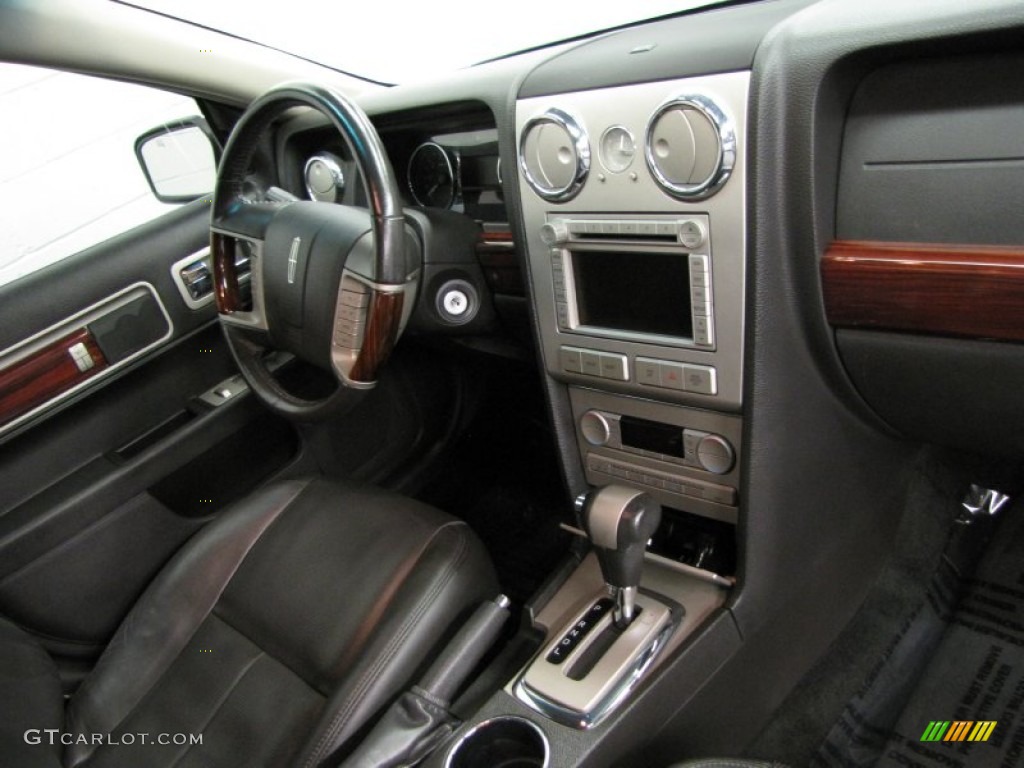 2006 Zephyr  - Black Clearcoat / Dark Charcoal photo #21