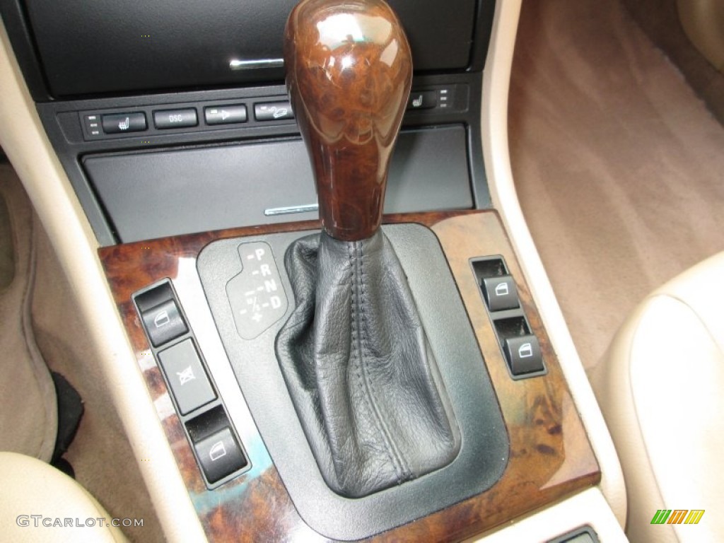2004 3 Series 330xi Sedan - Alpine White / Sand photo #22