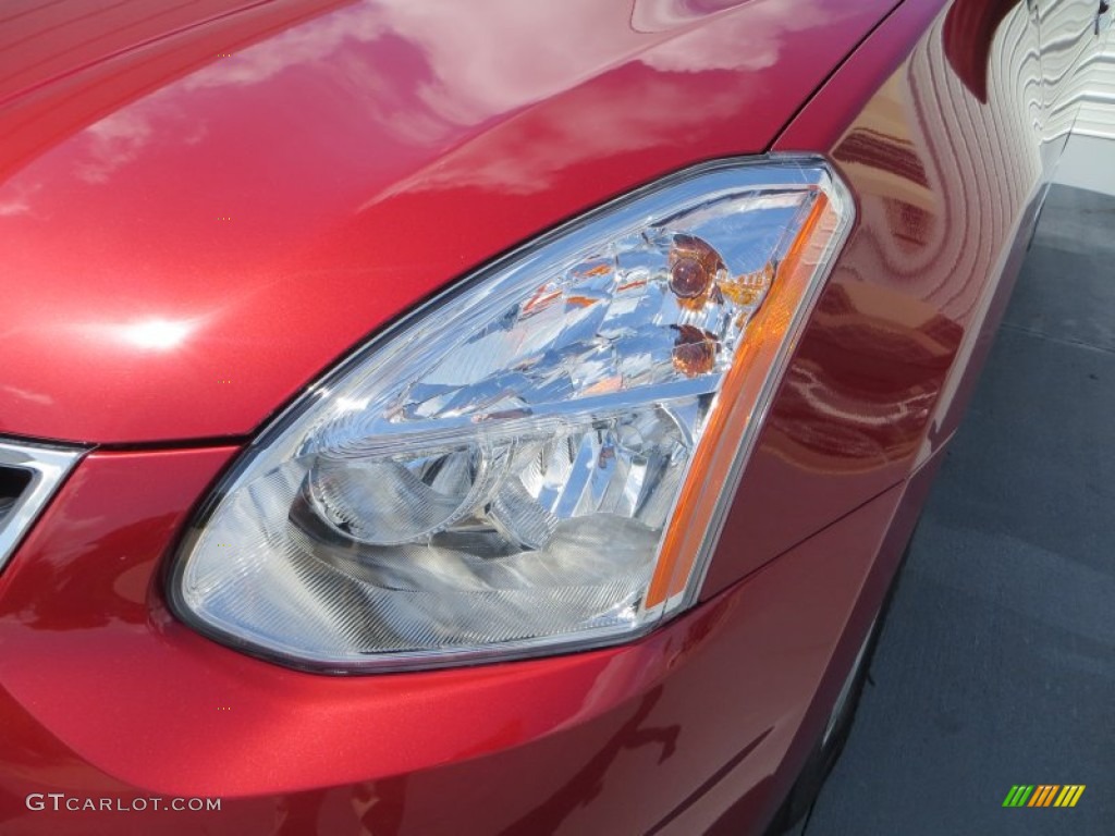 2013 Rogue SV - Cayenne Red / Gray photo #9