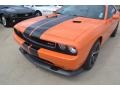 Header Orange - Challenger SRT8 392 Photo No. 15