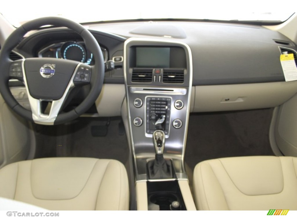 2014 Volvo XC60 3.2 Sandstone Beige Dashboard Photo #83702734
