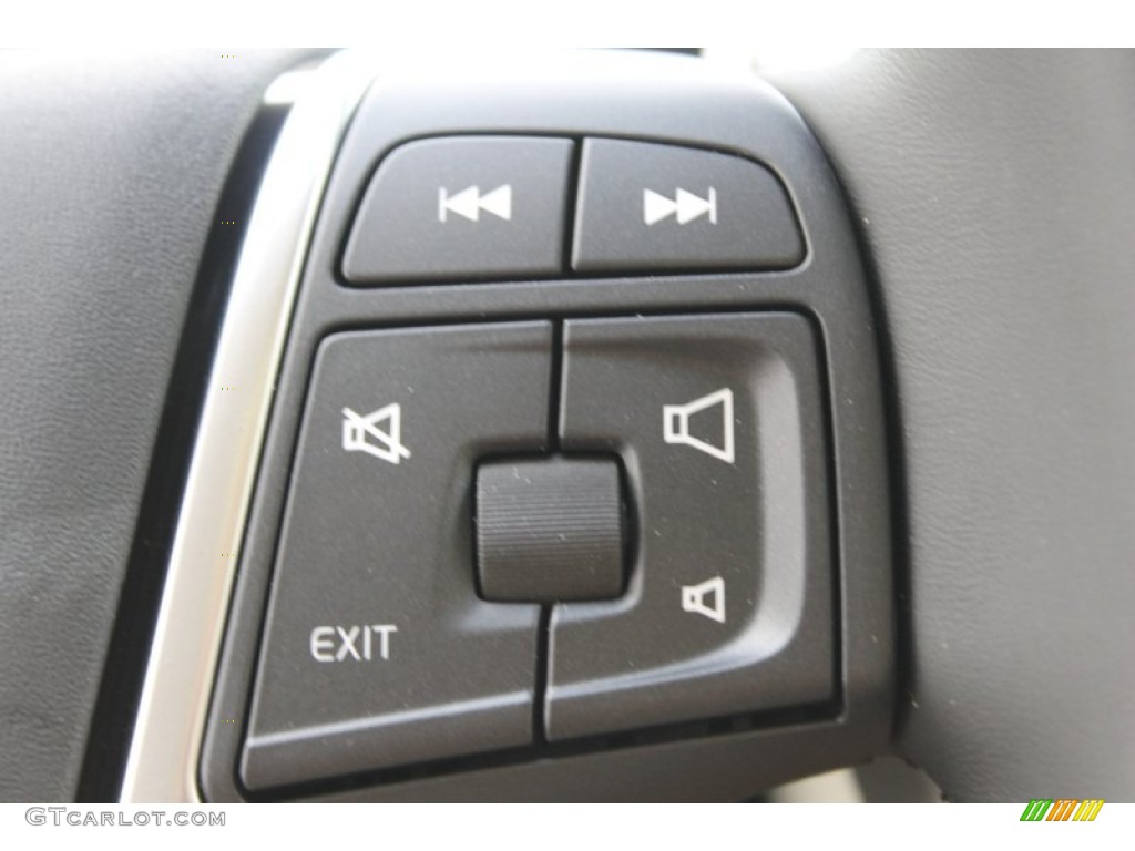2014 Volvo XC60 T6 AWD Controls Photo #83703520