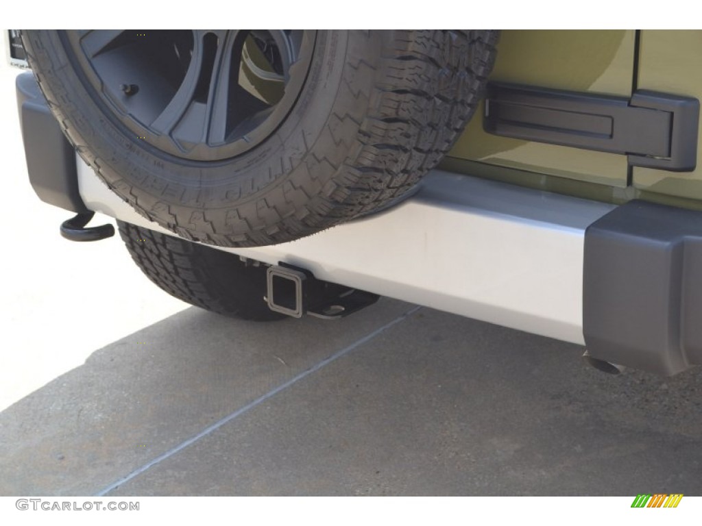 2013 Wrangler Sahara 4x4 - Commando Green / Black/Dark Saddle photo #5