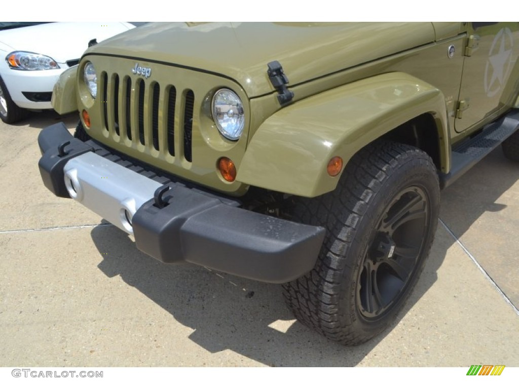 2013 Wrangler Sahara 4x4 - Commando Green / Black/Dark Saddle photo #11