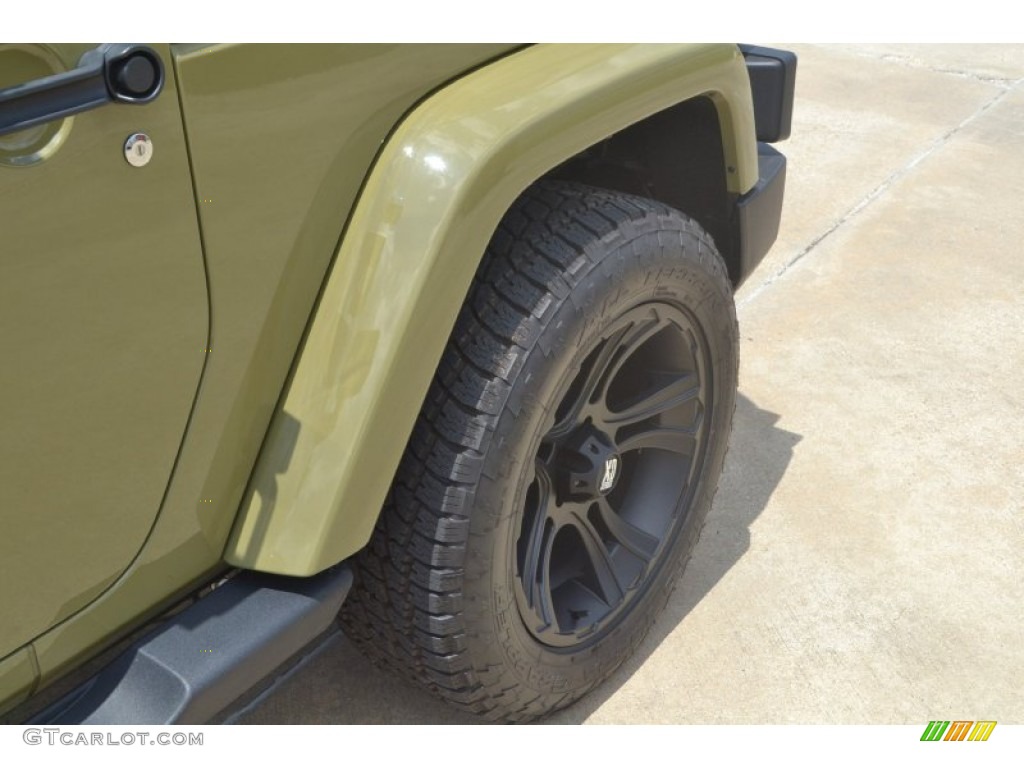 2013 Wrangler Sahara 4x4 - Commando Green / Black/Dark Saddle photo #14