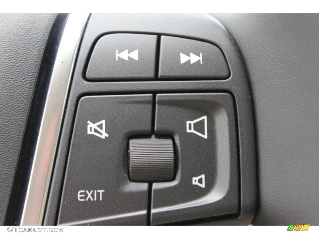 2014 Volvo XC60 T6 AWD Controls Photo #83704375