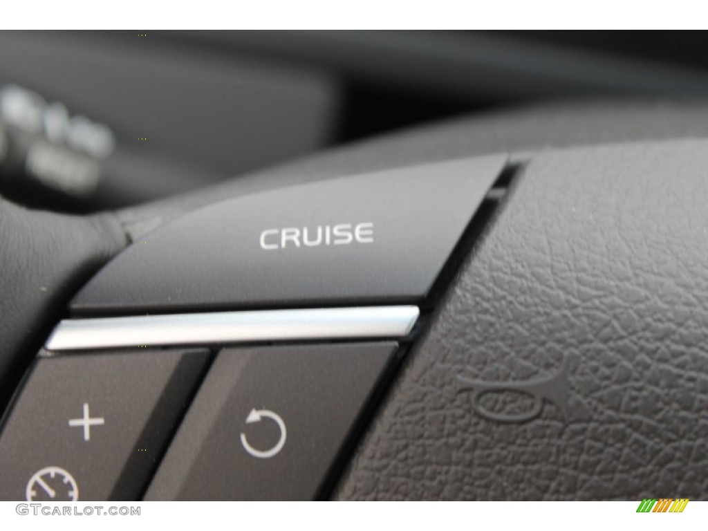 2014 Volvo XC90 3.2 Controls Photo #83705221