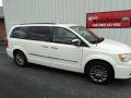 Stone White - Town & Country Touring - L Photo No. 2