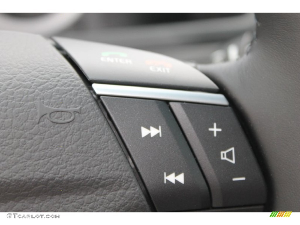 2014 Volvo XC90 3.2 Controls Photo #83706019