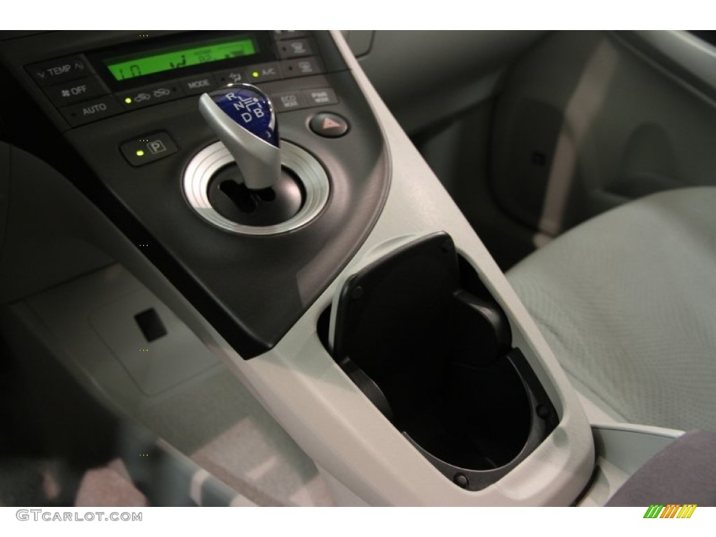 2010 Prius Hybrid III - Blizzard White Pearl / Misty Gray photo #11