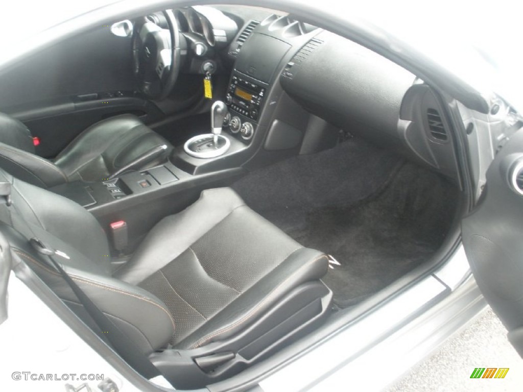 2005 350Z Touring Coupe - Chrome Silver Metallic / Charcoal photo #18