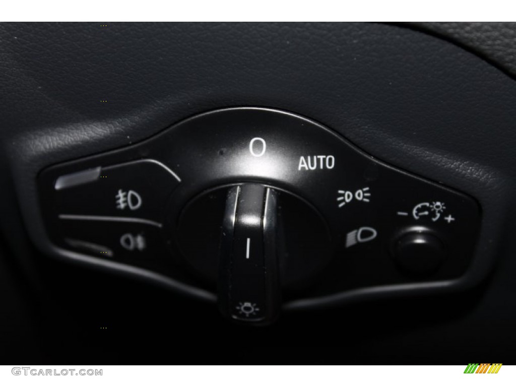2012 Audi Q5 3.2 FSI quattro Controls Photo #83710884