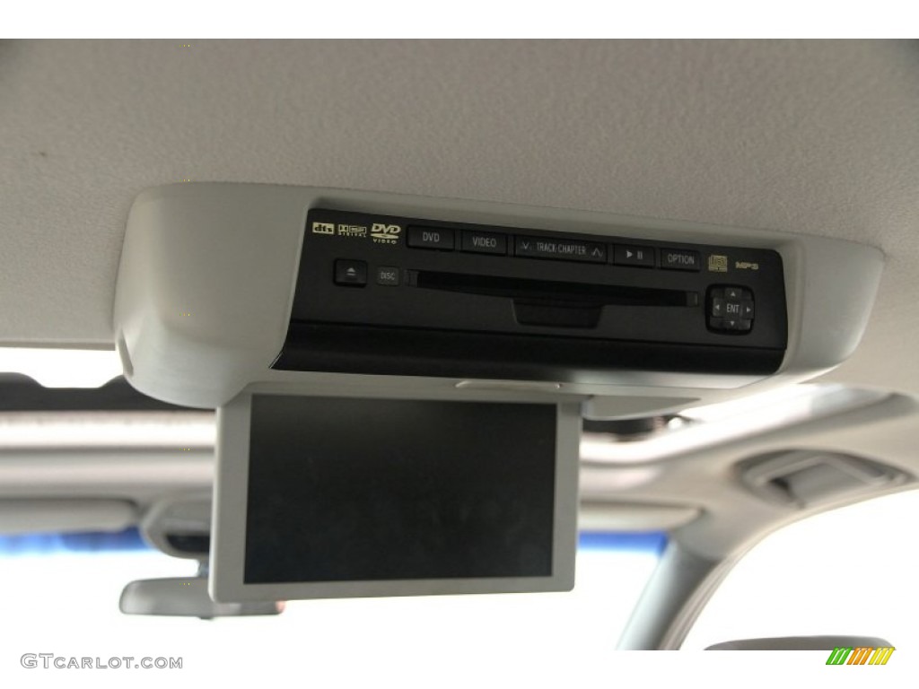 2008 Toyota Sienna XLE Entertainment System Photos