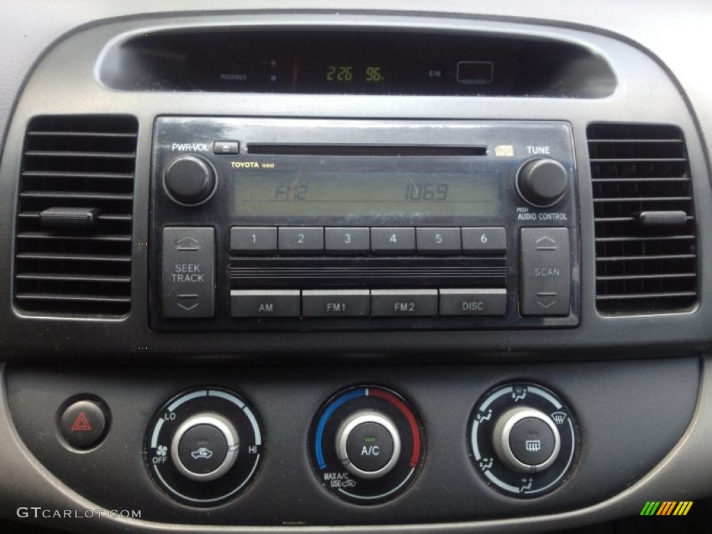 2005 Camry LE - Indigo Ink Pearl / Taupe photo #15
