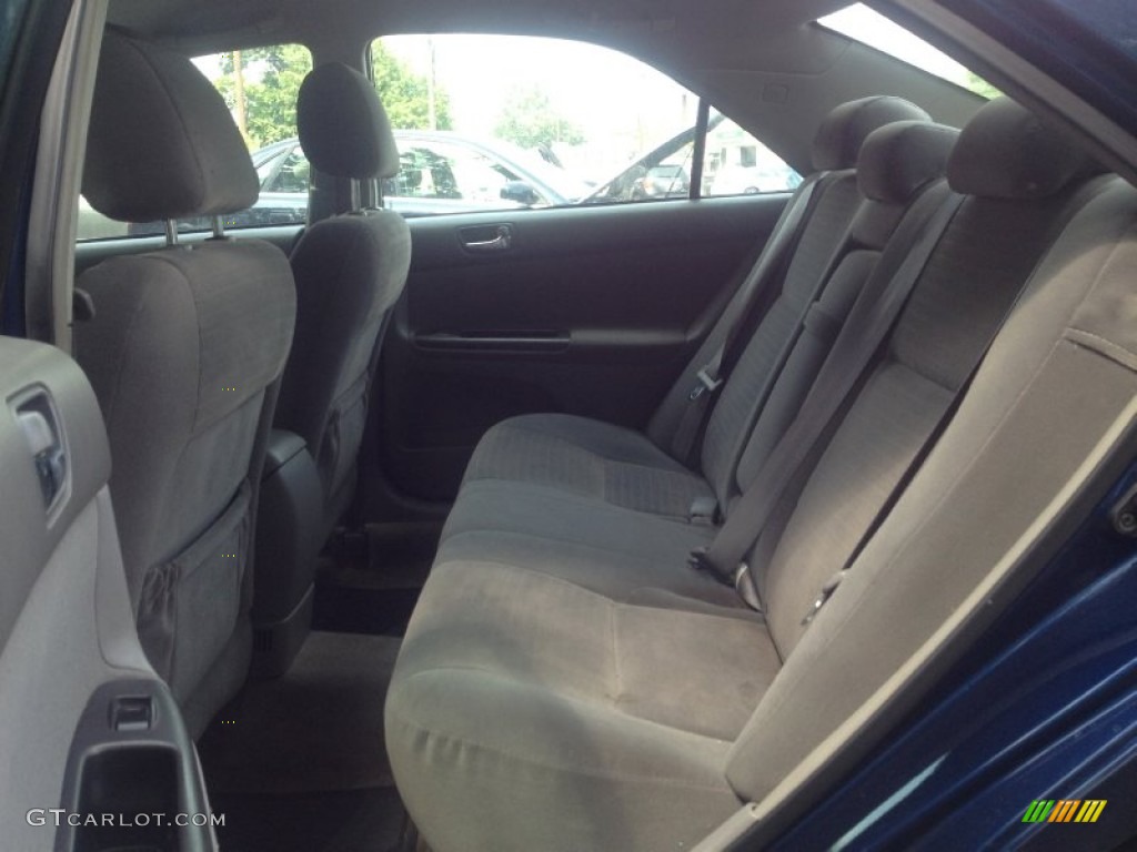 2005 Camry LE - Indigo Ink Pearl / Taupe photo #26