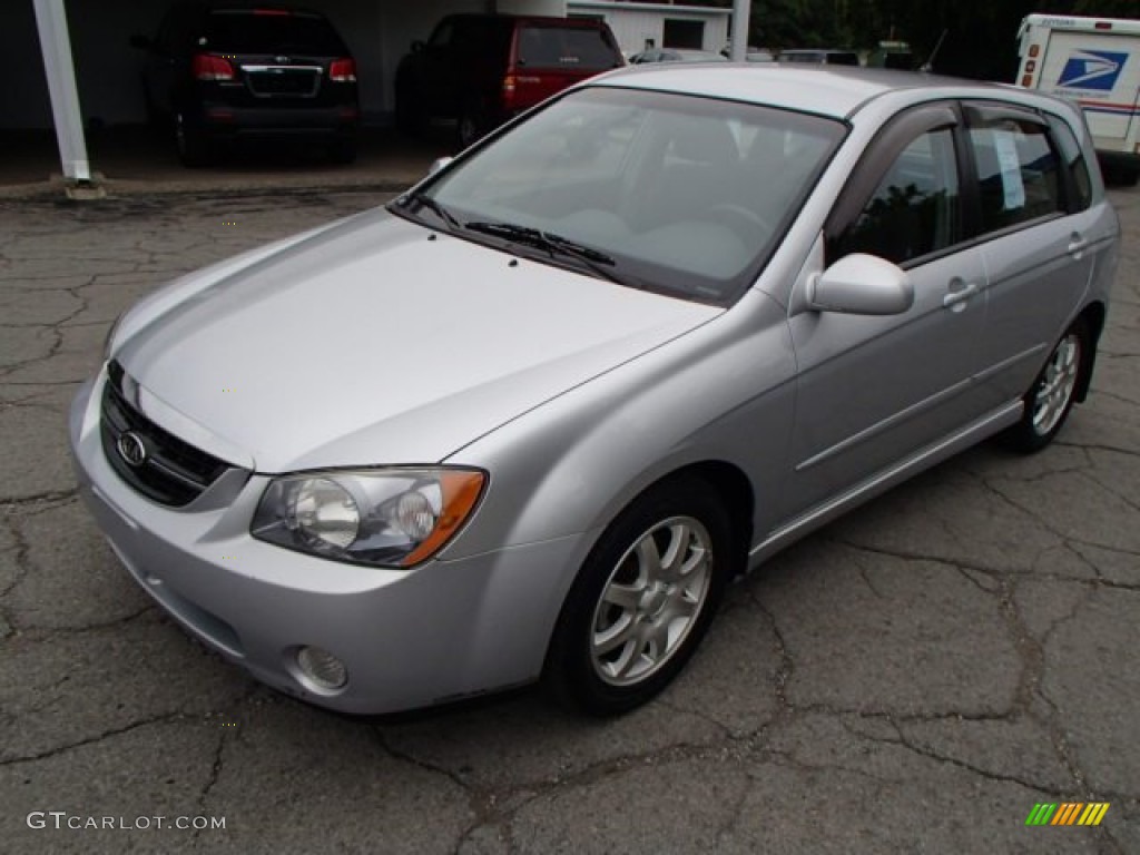 2006 Spectra Spectra5 Hatchback - Clear Silver / Gray photo #4