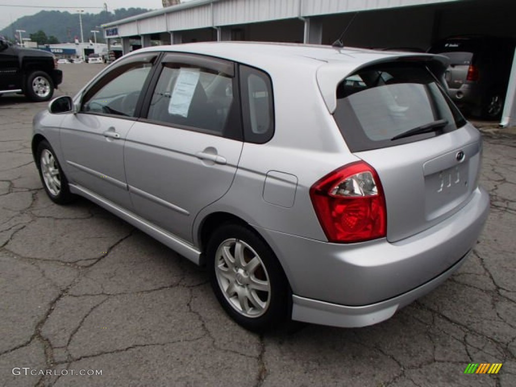 2006 Spectra Spectra5 Hatchback - Clear Silver / Gray photo #6