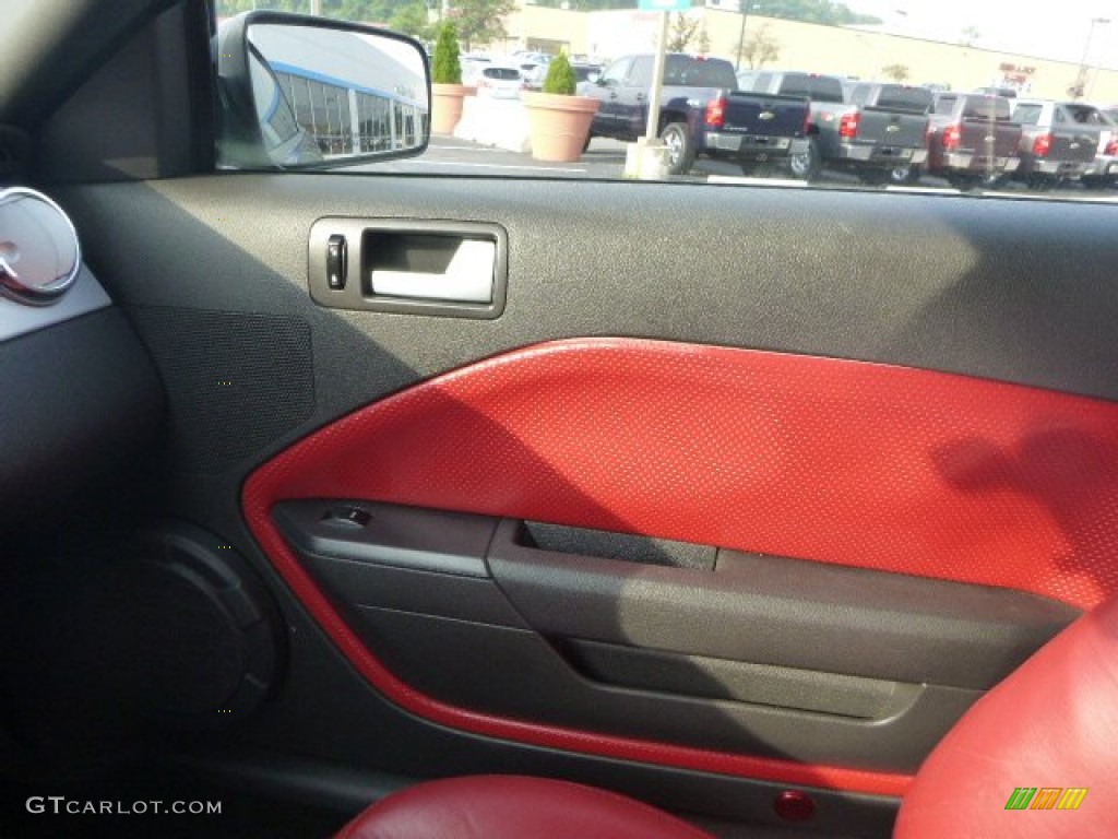2005 Mustang GT Premium Convertible - Black / Dark Charcoal/Red photo #19