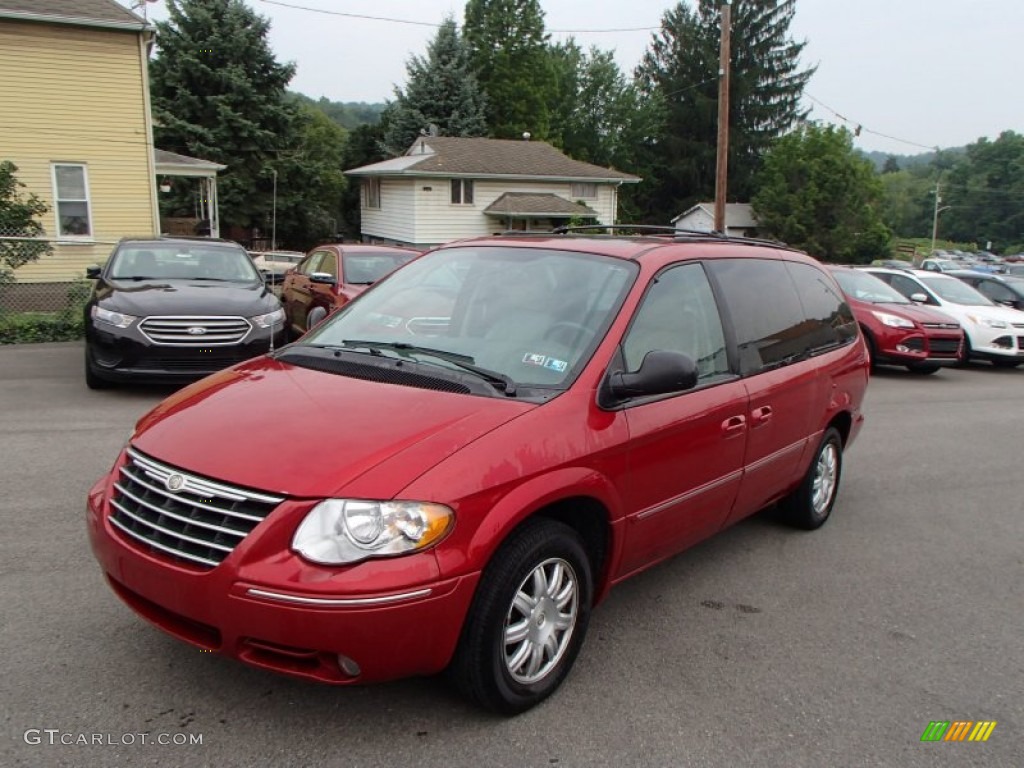 Inferno Red Pearl Chrysler Town & Country