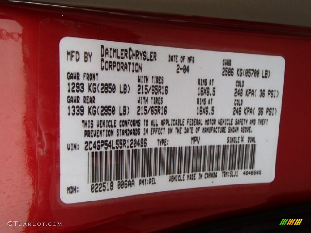 2005 Town & Country Touring - Inferno Red Pearl / Dark Khaki/Light Graystone photo #15