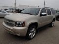 Champagne Silver Metallic - Suburban LT 4x4 Photo No. 4
